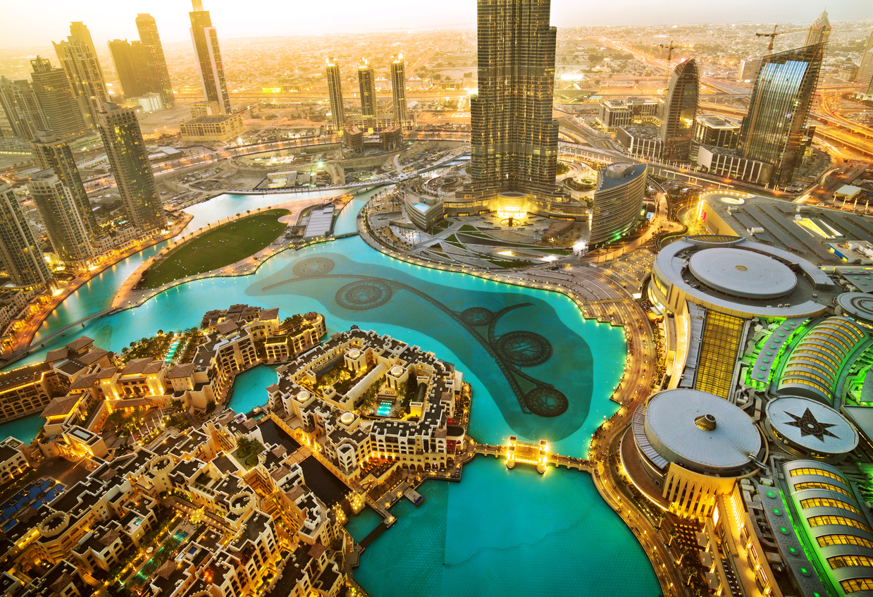 where do tourist stay in dubai