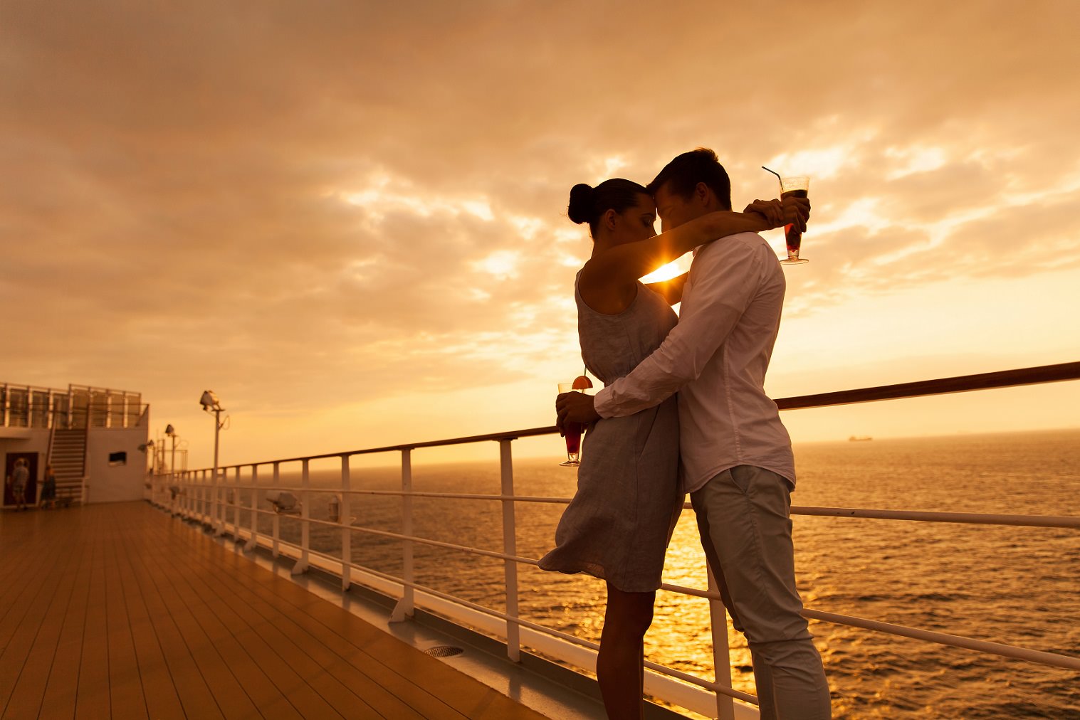 cruise liner romance